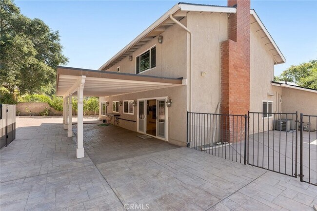Building Photo - 27045 Esward Dr