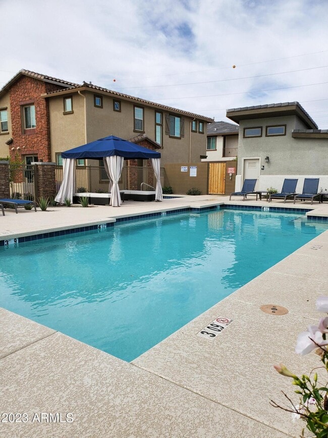 Building Photo - 4100 S Pinelake Way