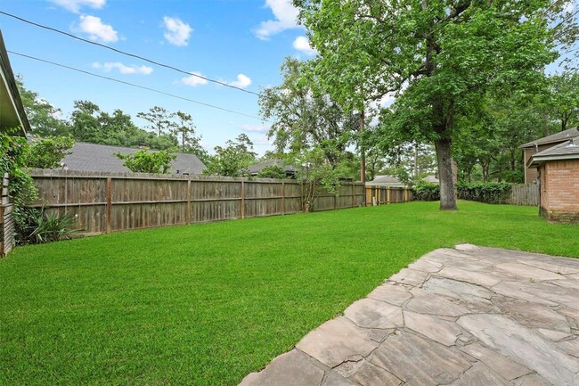 Building Photo - 11806 Gardenglen Dr