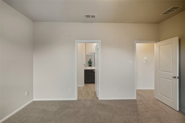Building Photo - 8313 Twisted Pne Wy