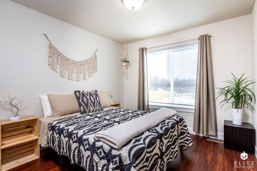 Building Photo - 920 W Wilder Ave