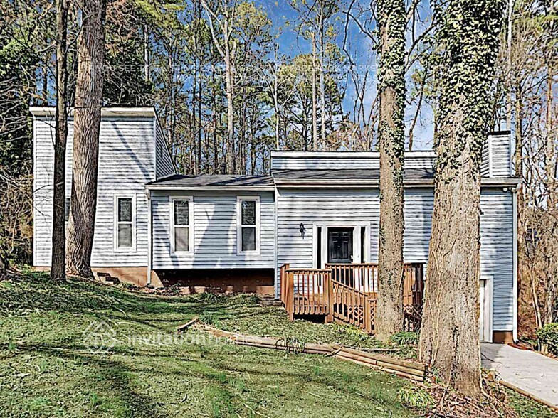 Primary Photo - 5160 Legendary Ln