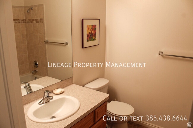 Building Photo - 412 Simoron Dr