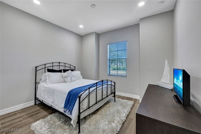 Building Photo - 28101 Foxrock Ct