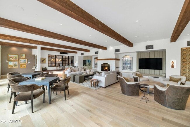 Building Photo - 4849 N Camelback Rdg Dr