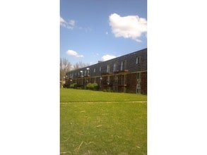 Building Photo - Carnaby Square Apartments