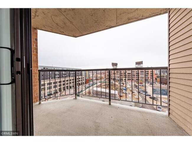 Building Photo - Modern Downtown St. Paul Condo with Top-Ti...