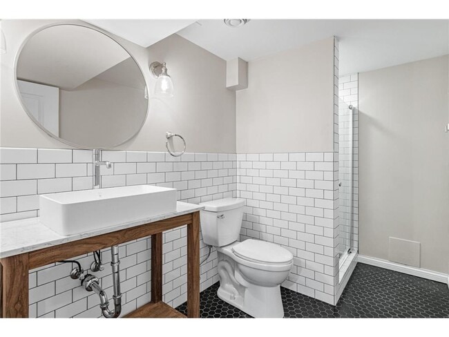 Building Photo - 5712 25th Ave S