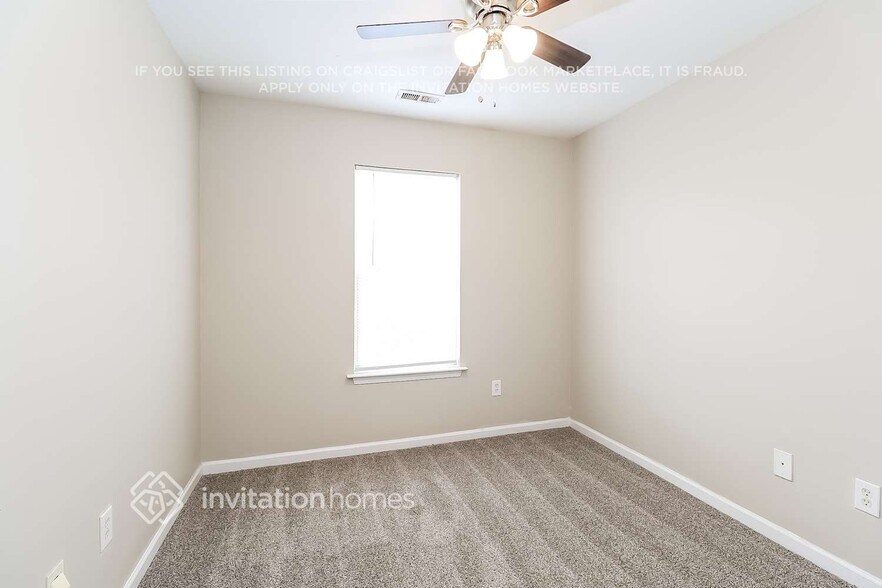 Building Photo - 9409 Dewey Dr