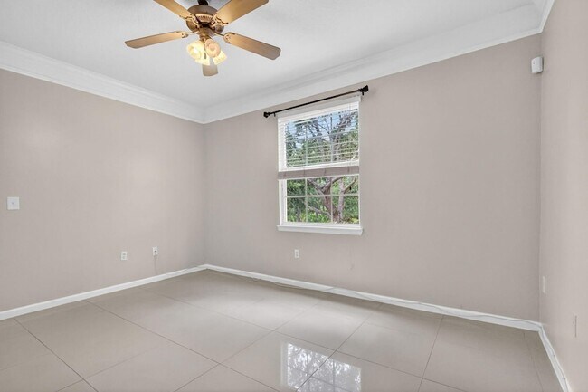 Building Photo - 175 Galicia Way