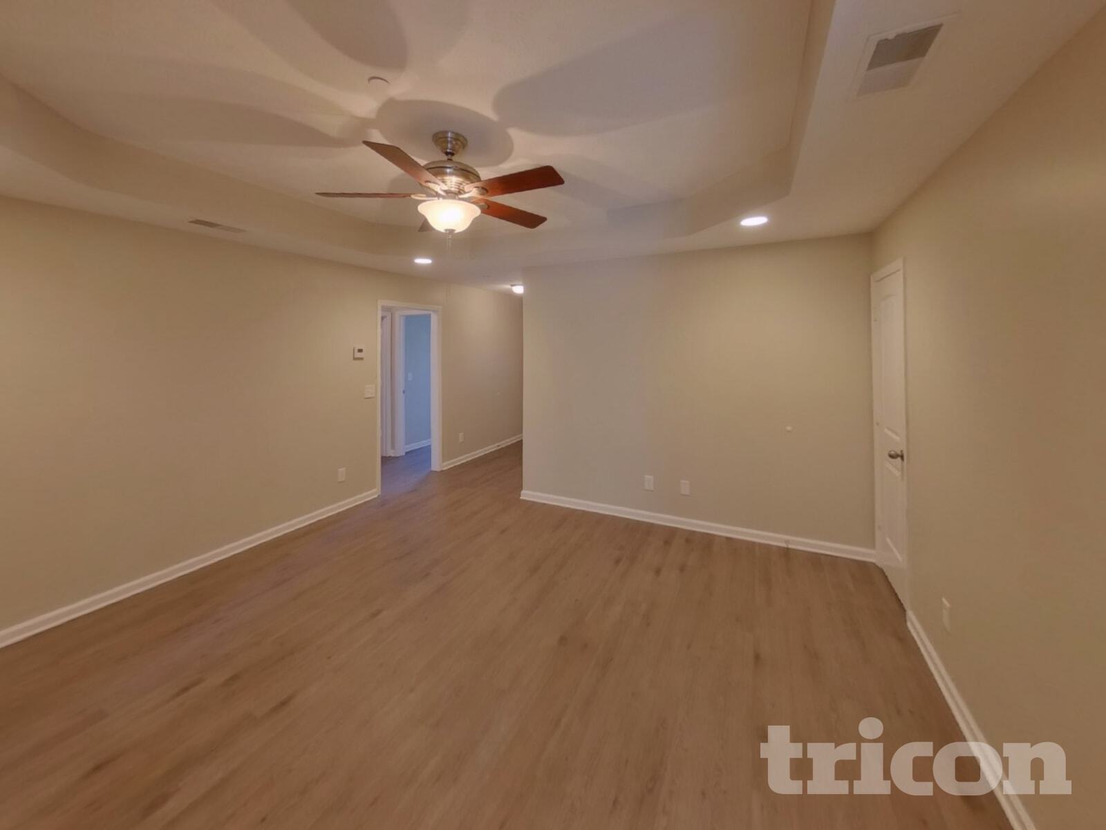 Building Photo - 605 Silverhill Dr