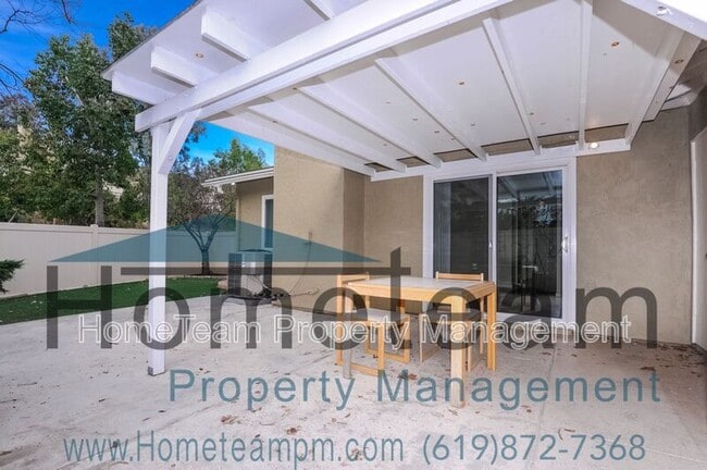 Building Photo - 13613 Comuna Dr