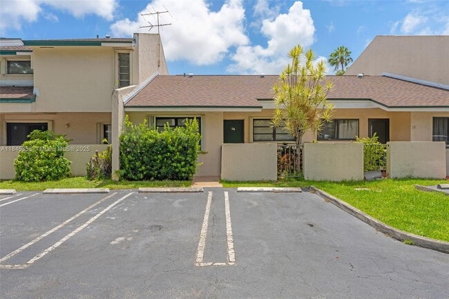 Primary Photo - 10830 SW 72nd St