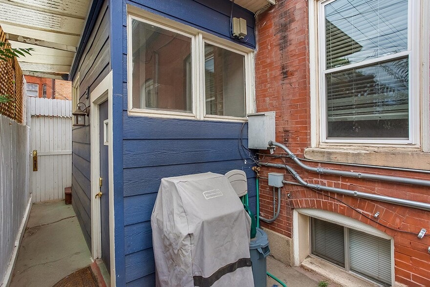 Building Photo - Charming Capitol Hill private basement apartment between downtown & Cheesman Park