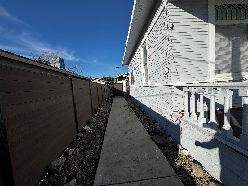 Building Photo - 1486 W 7th St