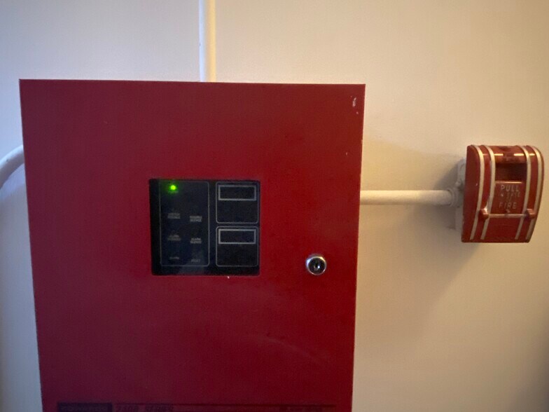 Building Photo - 1929 E Dauphin St