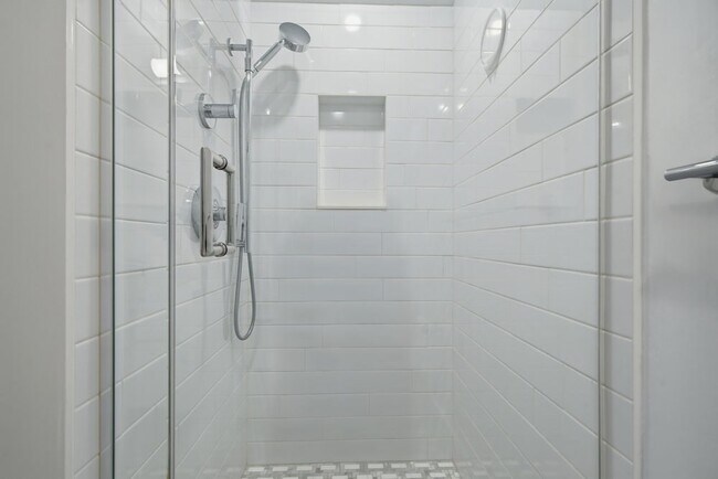 Building Photo - 38 Englewood Ave