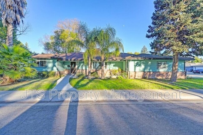 Primary Photo - 865 Royal Green Ave