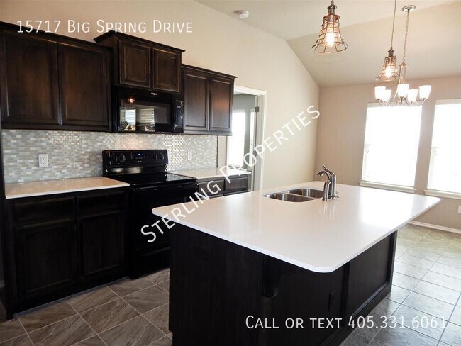 Building Photo - 15717 Big Spring Dr