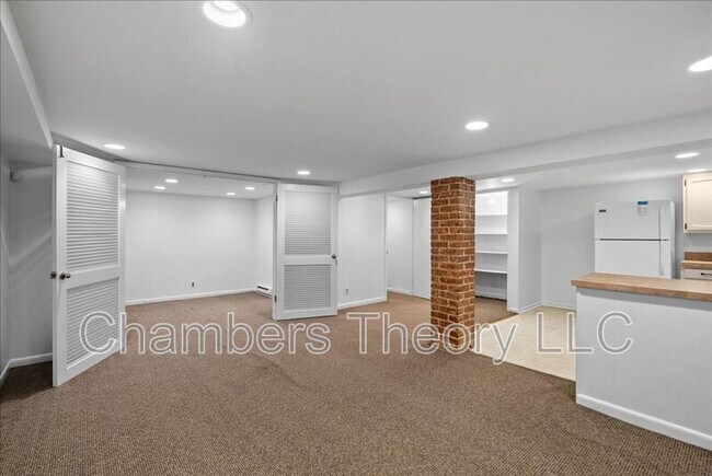 Building Photo - 2355 Ashmead Pl NW