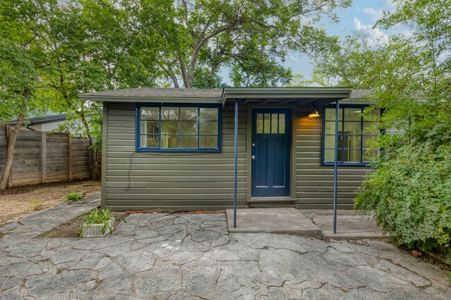 Building Photo - 3400 Lafayette Ave