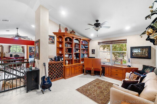 Building Photo - 6181 Island Walk