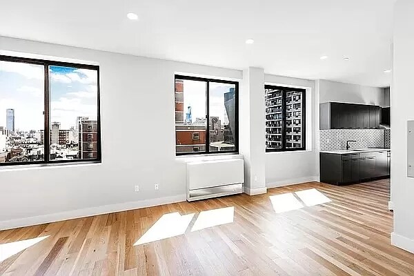 Floorplan - 101 E 10th St