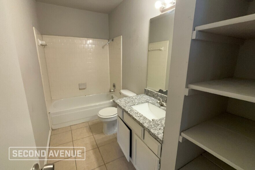 Building Photo - 3410 Brookston St