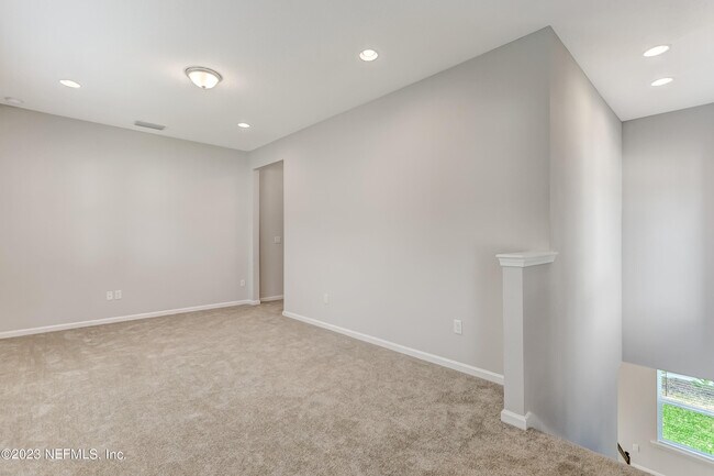 Building Photo - 278 Holly Forest Dr