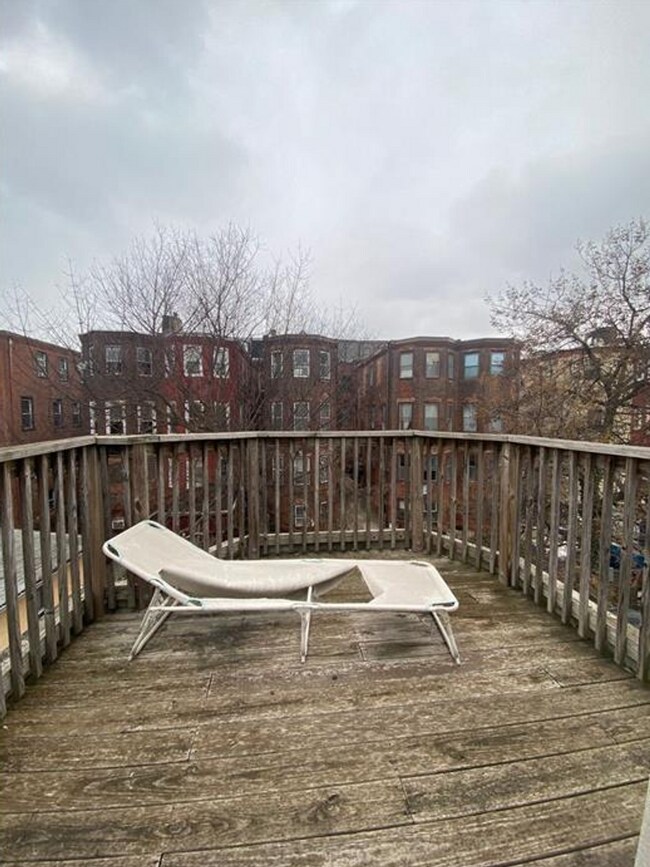 Building Photo - 1435 Cambridge St