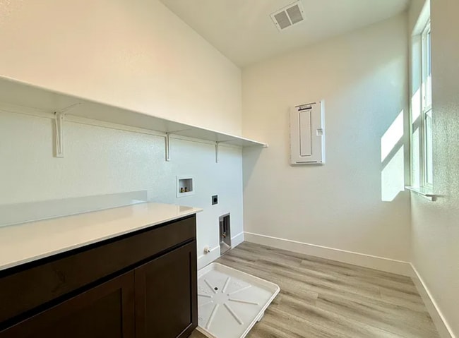 Building Photo - Breath-Taking Roseville 3/3 (Morgan Creek)-BRAND NEW!  See below for viewings!