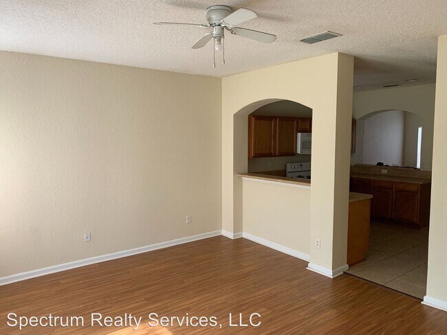 Building Photo - 2 br, 2.5 bath House - 6330 Kimberly Lane