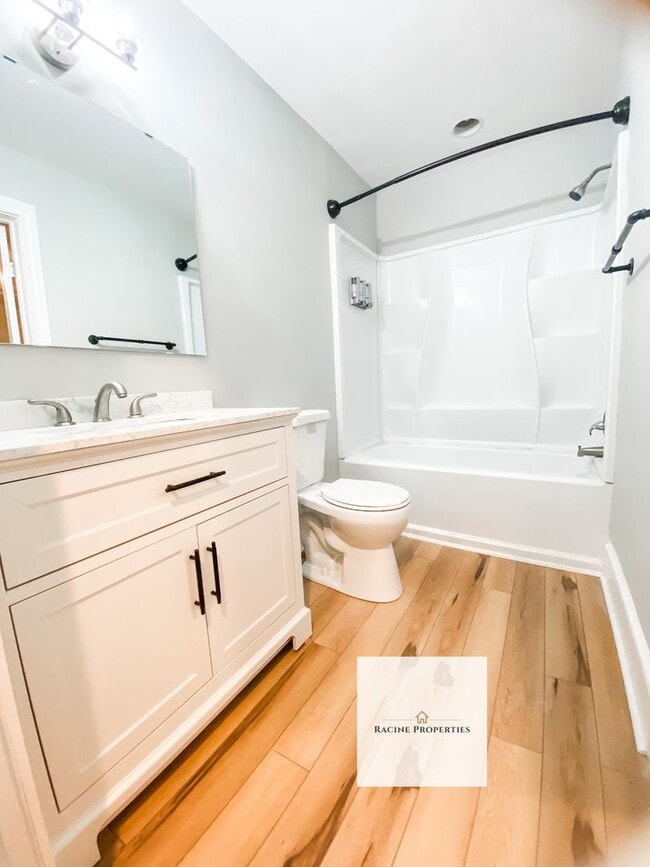 Building Photo - Newly Renovated Home in Taylors, SC!