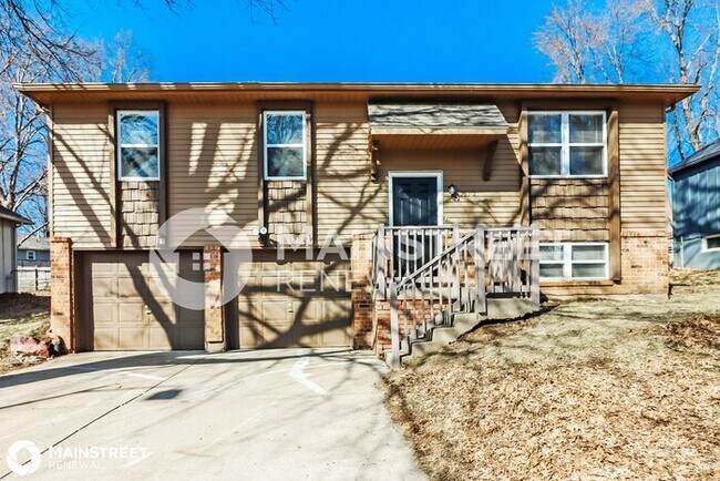 Primary Photo - 20312 E 17th St N, Independence, MO 64056
