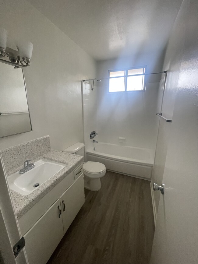 Bathroom - 1675 W Pampas Ln