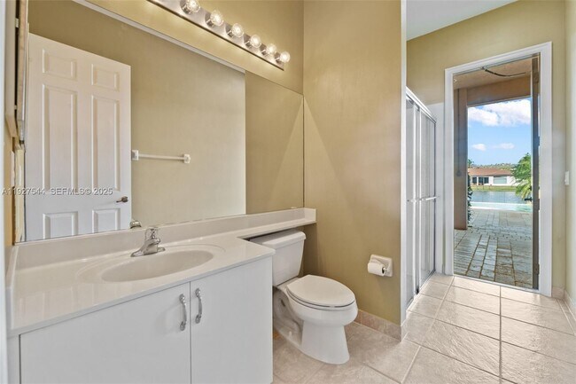 Building Photo - 15275 SW 38th St