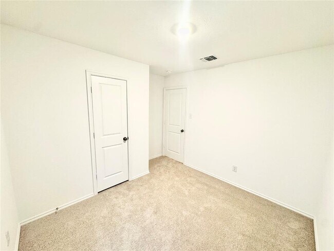 Building Photo - 3305 NW 148th St