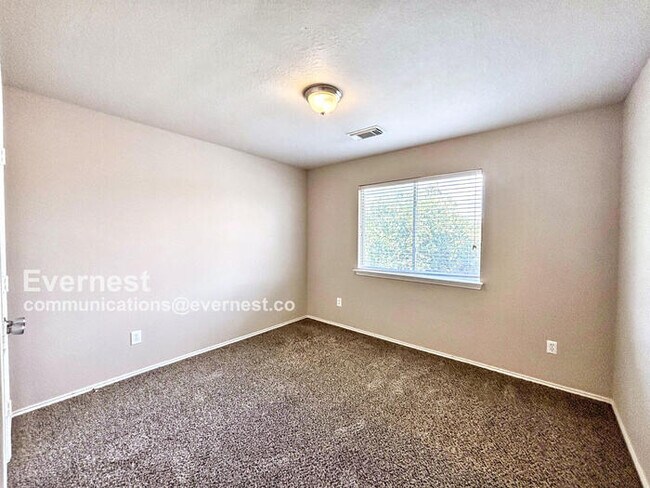 Building Photo - 14903 Sunset Bay Ct