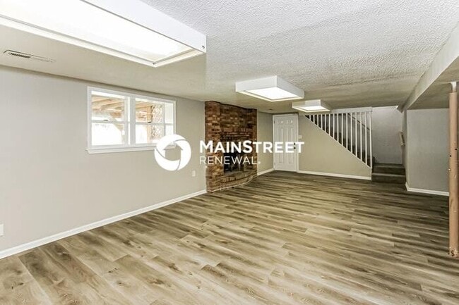 Building Photo - 3 Bedroom Pet-Friendly Home in LEAVENWORTH, KS with Main Street Renewal