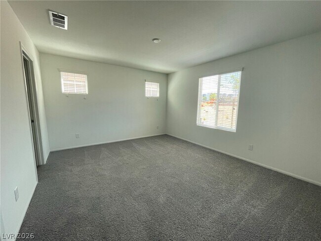 Building Photo - 626 Sedum Ave.