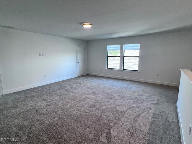 Building Photo - 3700 Passion Vine Dr