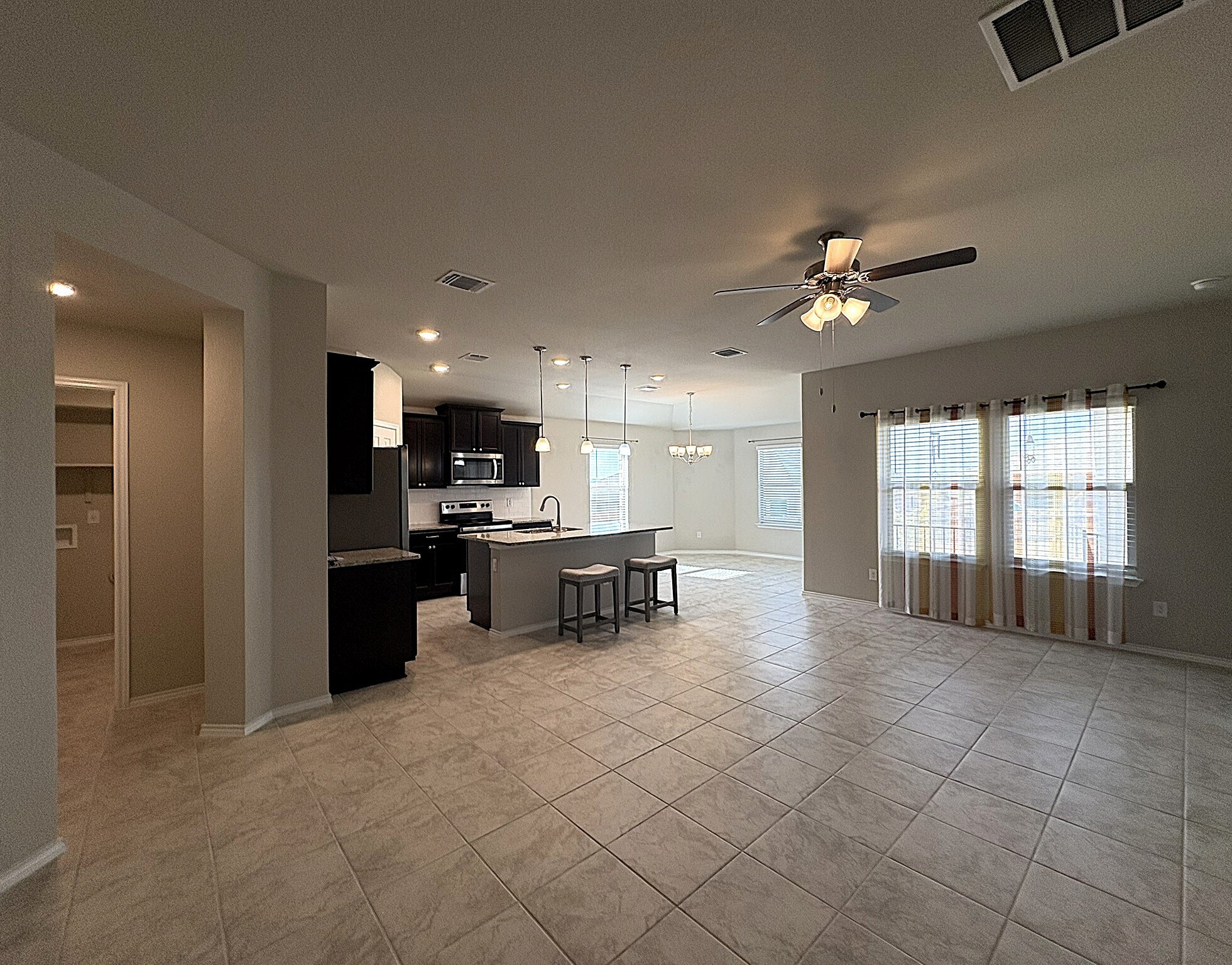 Building Photo - 2418 Corradino St