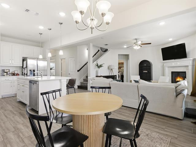 Building Photo - 1013 Wildwood Dr