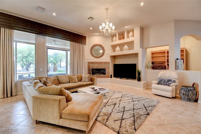 Building Photo - 304 Mesa Rim Ct