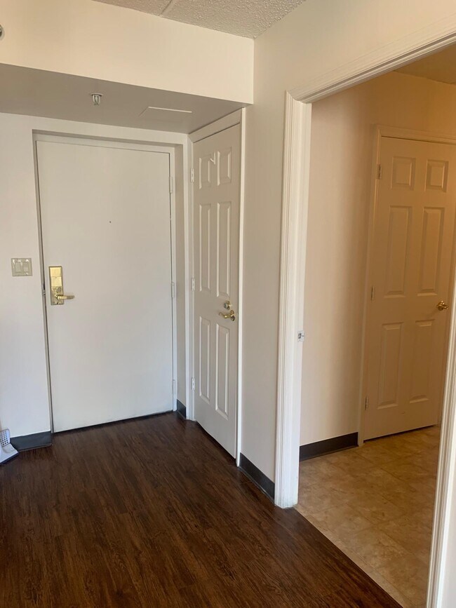 Building Photo - 35 Cerone Pl