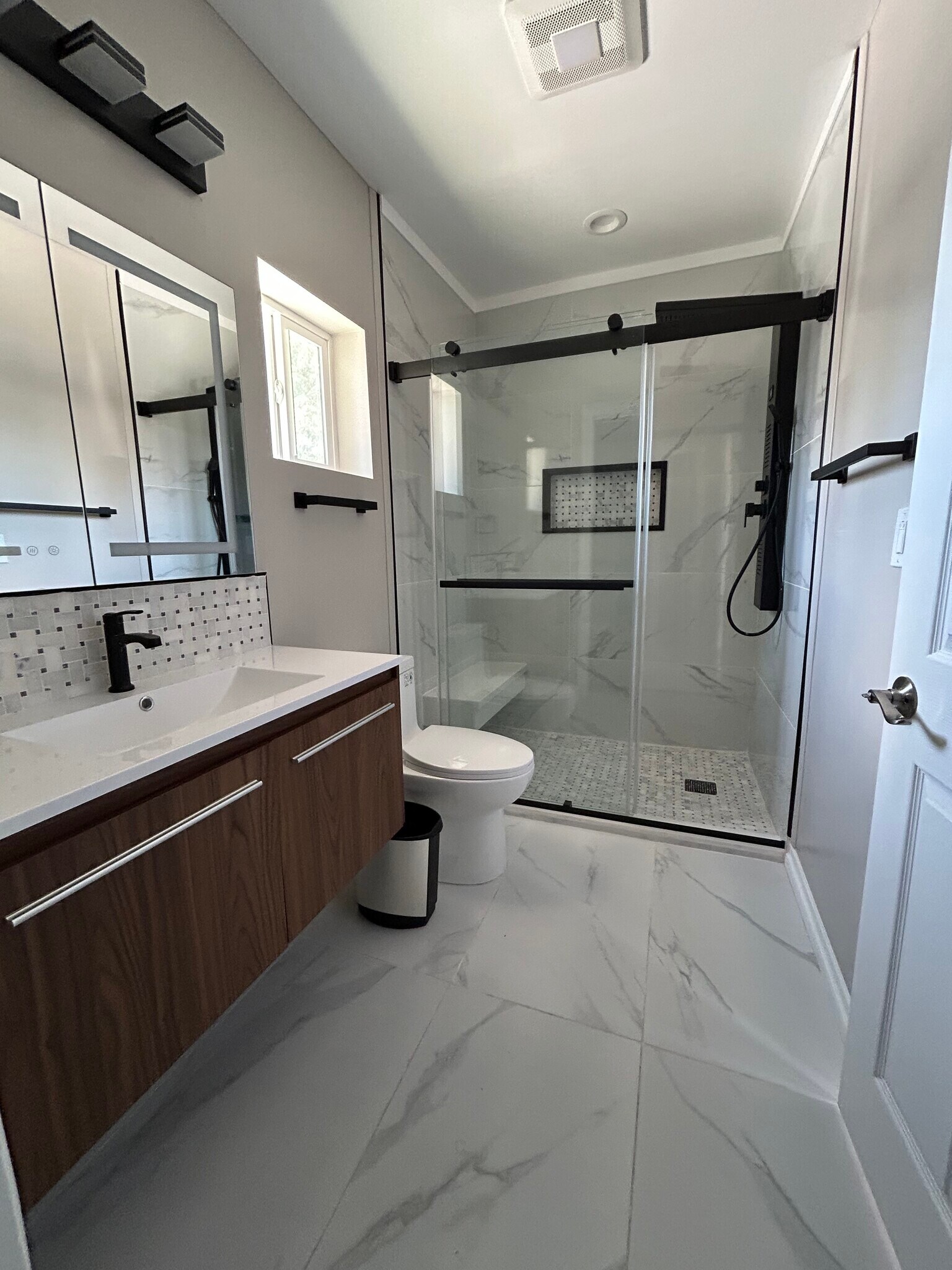 Building Photo - 12538 Barbara Ann St