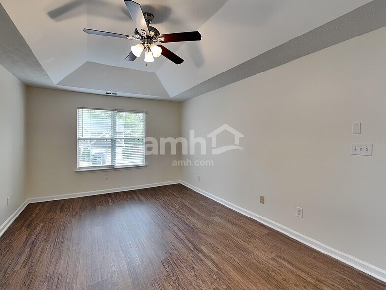 Building Photo - 4238 Brighton Way NW