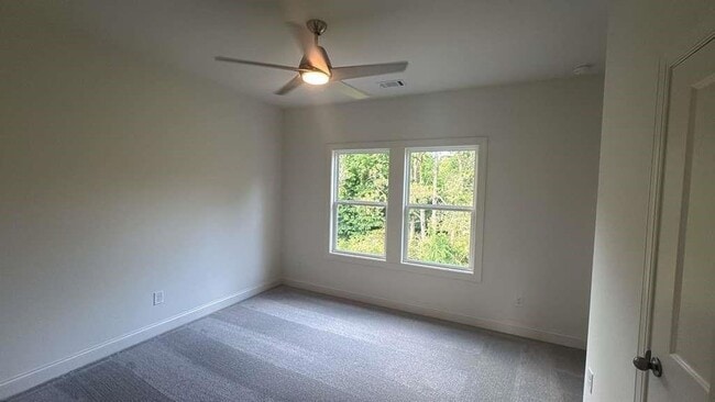 Building Photo - 5365 Travers Ln