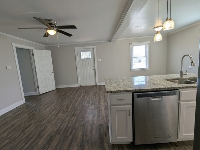 Building Photo - 427 Mildred Ave