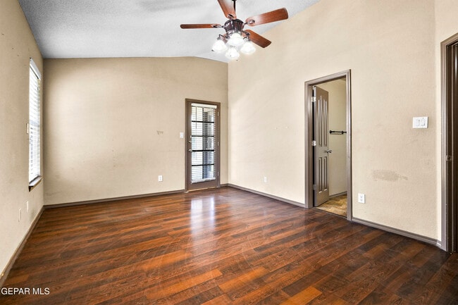 Building Photo - 14069 Lago Seco Dr